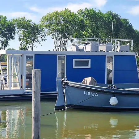 2 Bedroom Amazing Ship In * Amsterdam